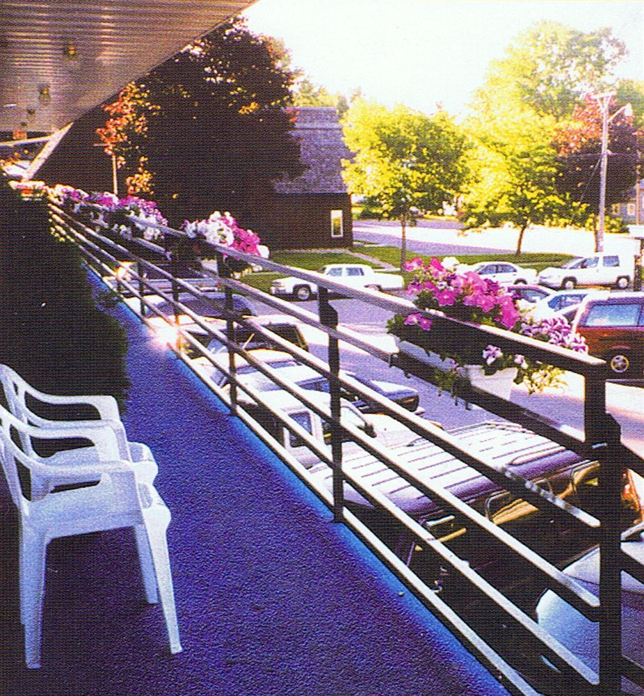 Alpine Motel In Heart Of Wisconsin Dells Downtown. Eksteriør billede
